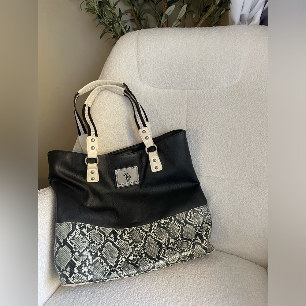 Large U.S. Polo Assn. tote bag with a black body and a snakeskin print NWOT